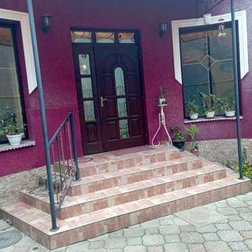 Продається будинок в смт батьова