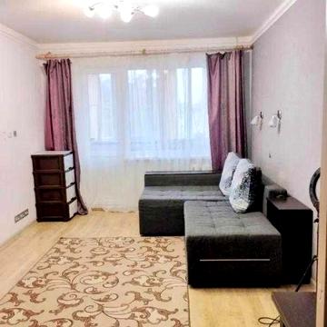 В продажу 2 кімнатна квартира Нові Будинки.