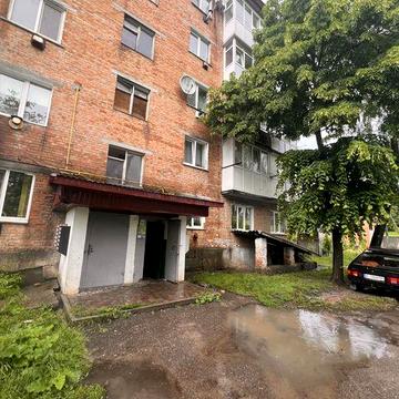Продаж 1- кімнатноі квартири у Сквирі