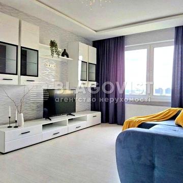 Продаж 3-к квартири дизайнерський ремонт Хорольська 1А Дарницька площа
