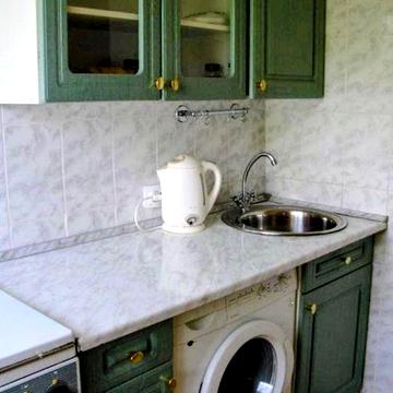 Продам 1 кімнатну квартиру Нові Будинки ,метро Армійська . Сертифікат розглядається.