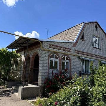 Продажа дома Радсад в очень живописном месте .