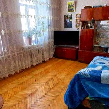 Продам 1-но комн. квартиру в центре на ул. Нежинская
