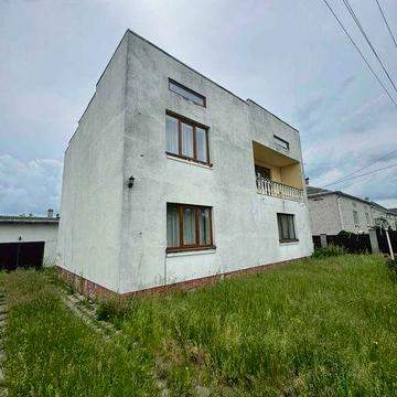 Житловий будинок та земельна ділянка 10,4 сот., с. Великий Дорошів