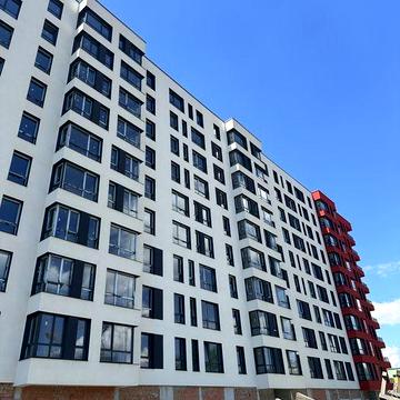 Трикімнатна  квартира біля парку