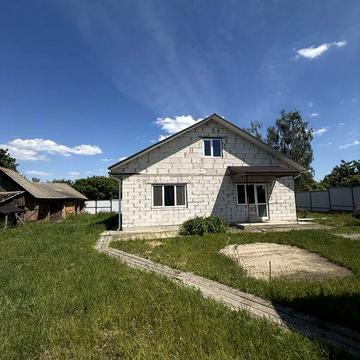 Продається сучасний двоповерховий будинок у селі Коропє!