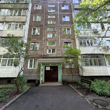 ПРОДАМ двокімнатну квартиру в гарному районі!!!