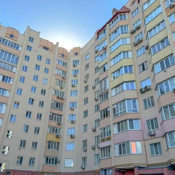 Продаж 2-кімн квартири 81м2 в сучасному будинку Центр, ЦУМ