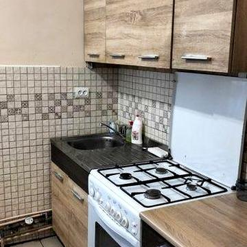 Продаж 1кім квартири особнякового типу( біля Будинку Меблів).