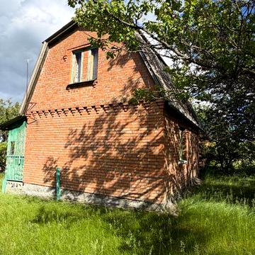 Продаж садового будинку з ділянкою