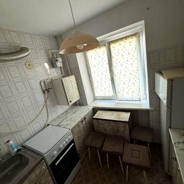 Продам квартиру.Район ринку,окремі кімнати