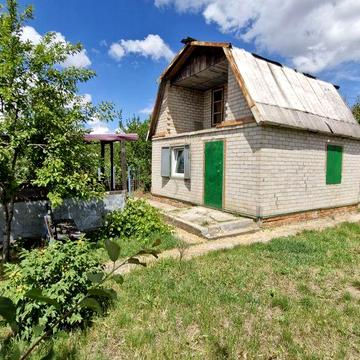 Продаеться затишна дача на Карачунах