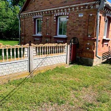 Продам будинок у селі Гальчин, вулиця Квітнева.