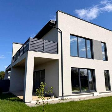 Продаж будинку в Ужгороді; Дуплекс 180 м2