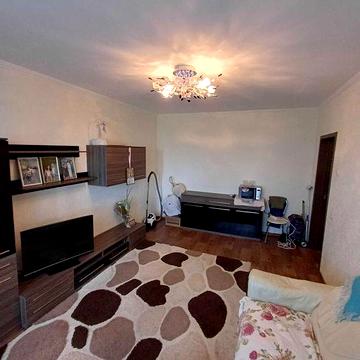 Продажа • 2к квартира • 52 м² • 1/9 этаж • высокий цоколь • 2 балкона • вид на реку • мкрн. Северный • #146538