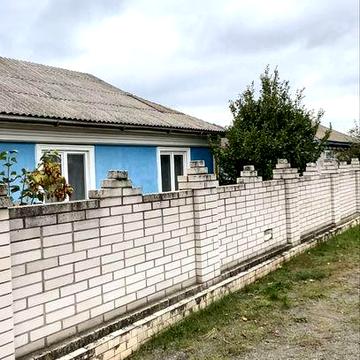 Продається будинок поруч з сосновим лісом та річкою Південний Буг