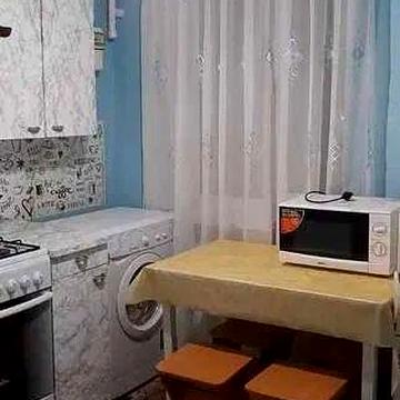 Продам 1 ком.кв.СЕДОВА 14.500у.е. 2 этаж