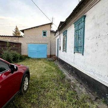 Диевка 1  Продам 1/2 дома площадью 61кв.м. с капитальным гаражом