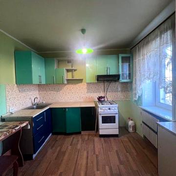 Продам 4х ком.квартиру ул.Рекордной,44 квартал