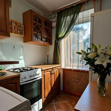 Продам 1 кімнатну квартиру  вул.Холодногірська
