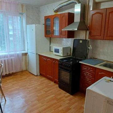 ВЛАСНИК сдам квартиру Набережна Перемоги 78