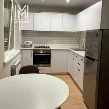2 квартира 23 Августа Метро Ботаничесний сад Павловое поле продам