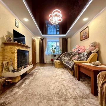Продаж 3 кімнатної у центрі міста з гаражем