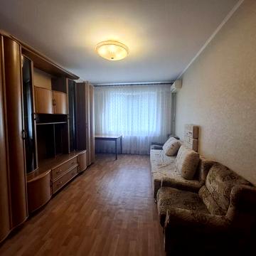 Здаю 1но кімнатну на 5 Зарічному 5/9