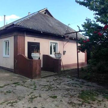 Продам будинок .