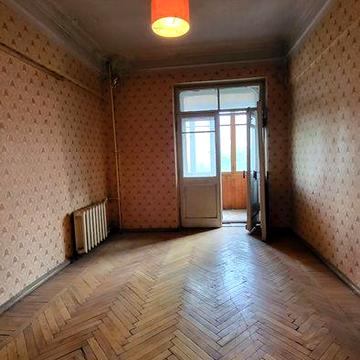 Срочно! Продам 3 комнатную квартиру, сталинка, "литерка" метро Вокзальная