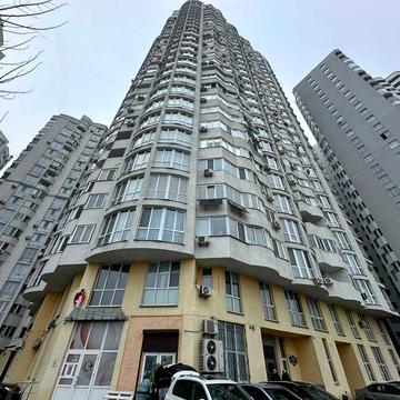 Продам квартиру біля метро Бориспільська ЖК Східна Брама