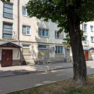 Продаж! 2 кімн.з роздільними кімнатами по Львівській.