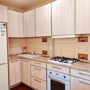 Продам двухкомнатную квартиру на Роганском массиве