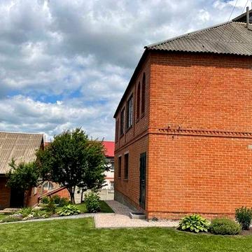 Продаж Будинок для двох сімей у Нових Санжарах — 345 м², 15 соток, міцний фундамент КОД №21190