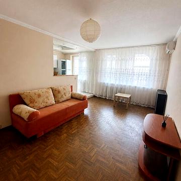 Продаж 4к Квартира Робоча вулиця