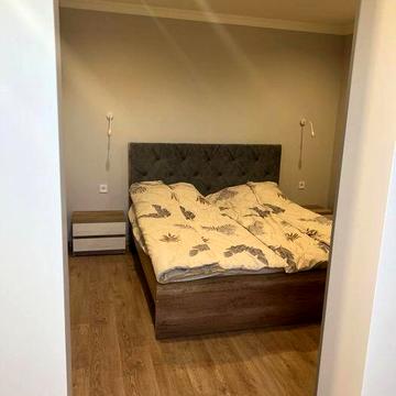 Продам 2 кімнатну квартиру з Гаражем, з ремонтом Новобудова