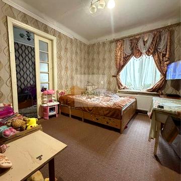 Продам 2-х кімнатну квартиру в районі парковій зоні з індивідуальним опаленням