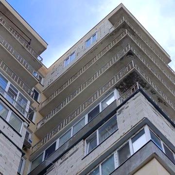 2х ком 85м.кв. высота потолков 3,5м хороший вид на центр города. ЖК Одесский двор