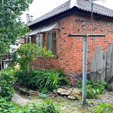 Продам частину будинку в центрі Краснокутська (405108)