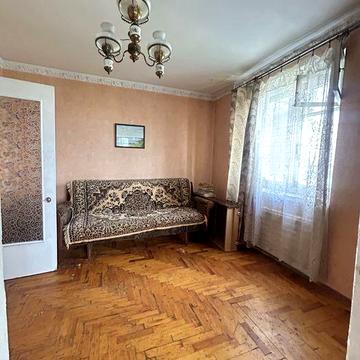 Продам 1-х кімн, вул. Запорозького козацтва, біля Поліклініки, поверх 6/12,  площа 37 кв2 Є газ