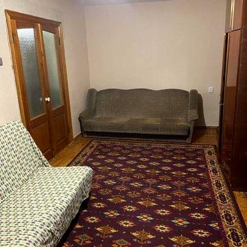 Здається 1-кім квартира в Хортицкому мкр.Ціна 6000+ку.