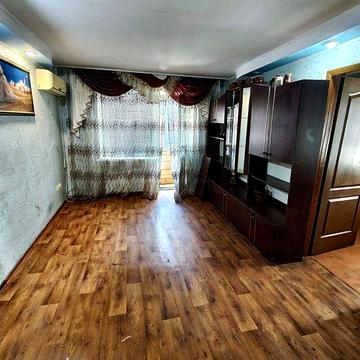 Продаётся Центр 2ком квартира