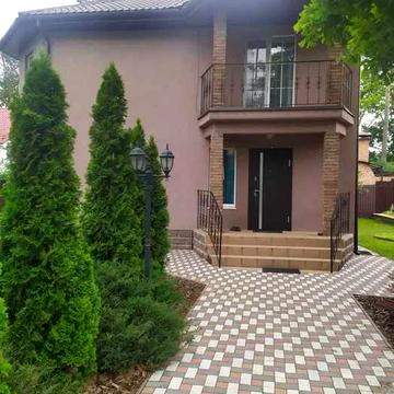 Сдам в аренду дом в Лесной Буче.Паркоместа,газон,сад