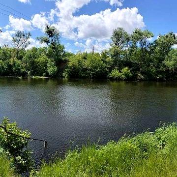 Дача 7 соток на березі річки біля с. Старе село