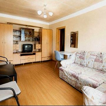 Продам затишну 1-кімнатну квартиру в центрі міста
