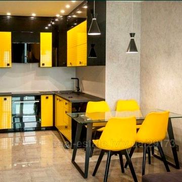 Оренда просторої квартири в новобудові ЖК Парус по вул.Липинського