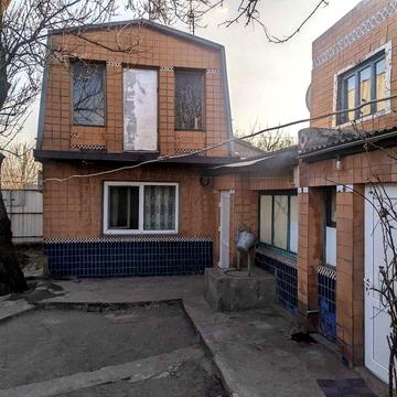 Продам будинок в центрі Нової Одеси