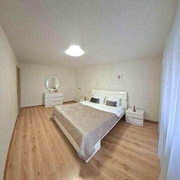 Без комісії! Продається  3-кімнатна квартира 75 м² з ремонтом, гардеробною та укриттям. Пров. Моторний, 5/7