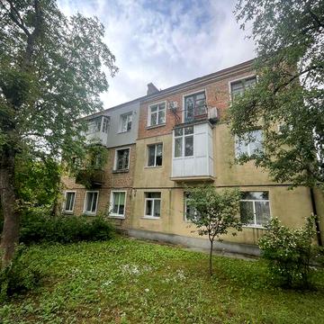 ПРОДАЖ! Трикімнатна квартира на вул. Потебні