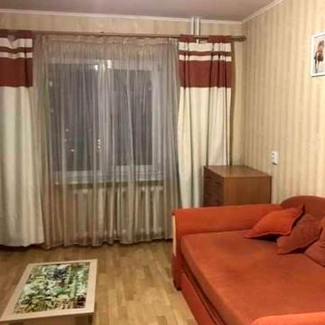 Затишна 1-кімнатна квартира по вул. Олени Пчілки, 2Б метро Позняки